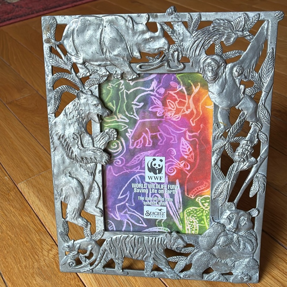 World Wildlife Fund - JUNGLE ANIMALS PICTURE FRAME